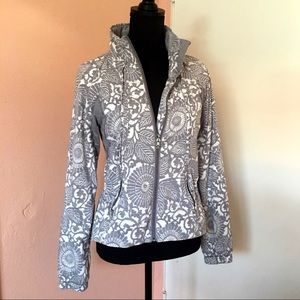 Lululemon zip up jacket size 4